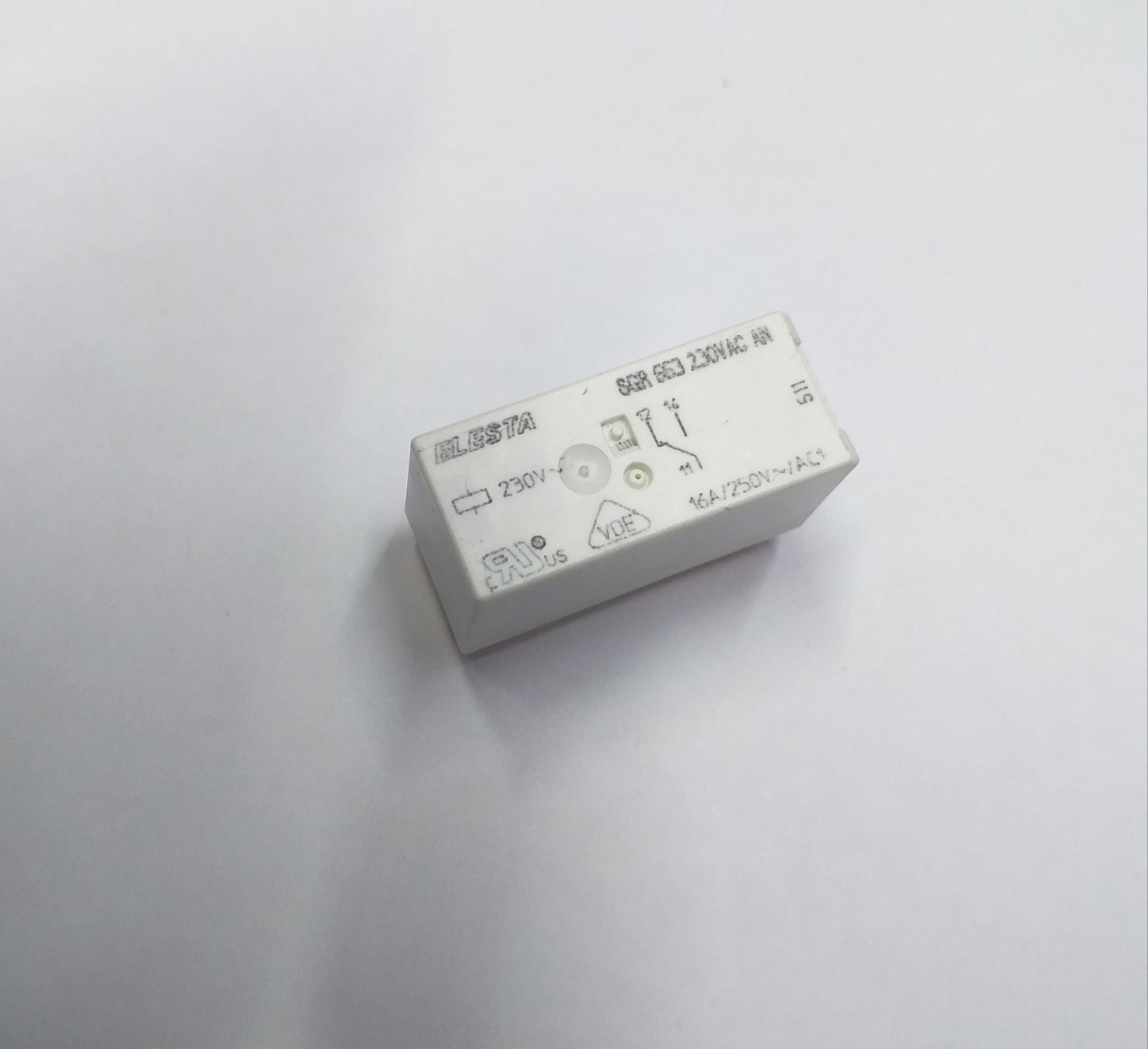 SGR-663-230VAC  16A 250V AC1 ELESTA