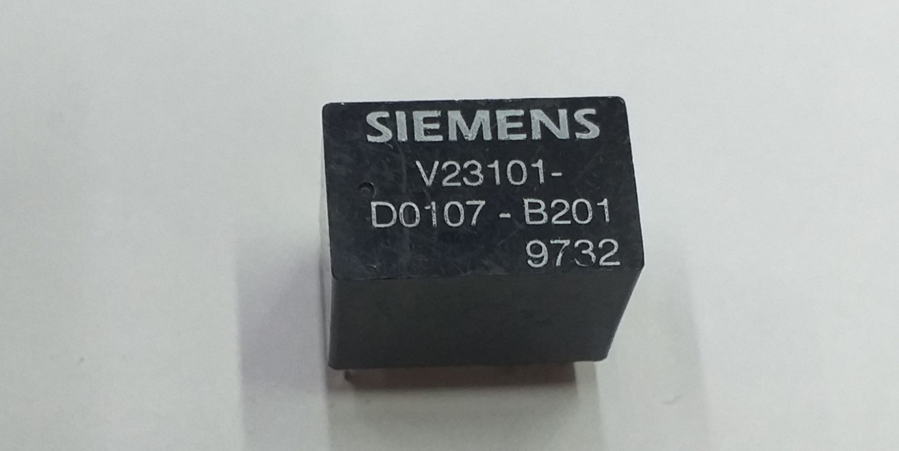 V23101-D0107-B201 SIEMENS RÖLE