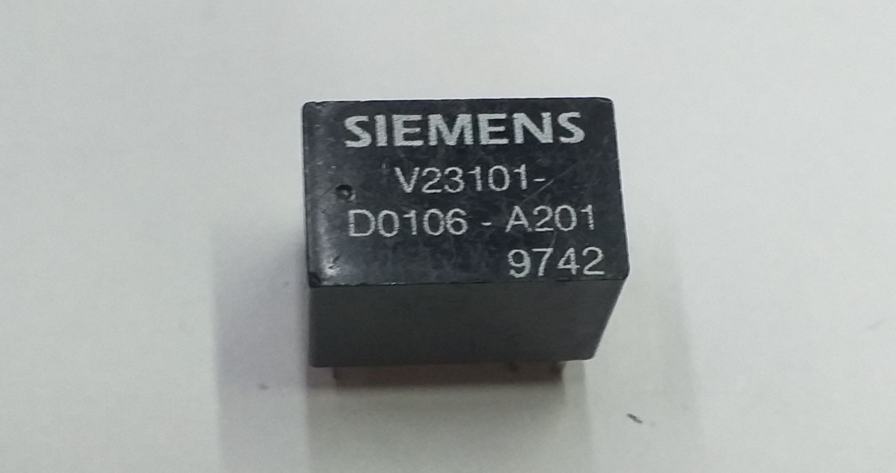 V23101-D0106-A201 SIEMENS RÖLE